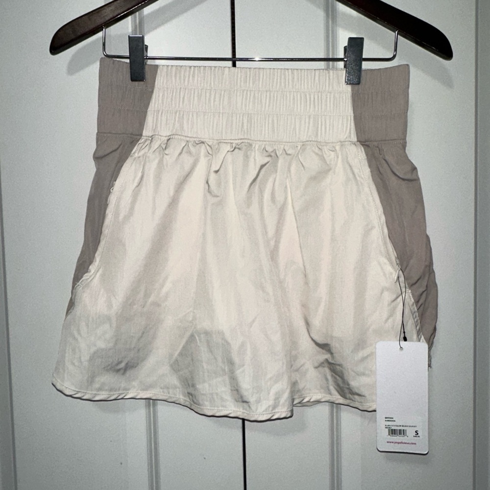 Yogalicious Radiant Color Block Bailey Skort NWT S 48$ Retail